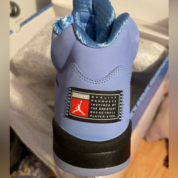 ❌SOLD❌ Nike Air Jordan 5 Retro “UNC” sneakers, New in Box, M13 - Picture 8 of 9